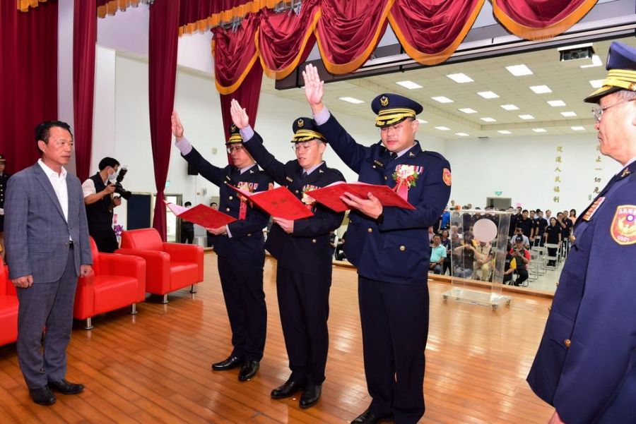 嘉義縣警察局卸、新任分局長交接典禮