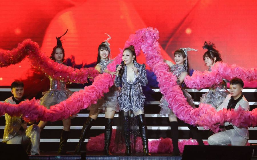 張秀卿《辣妹駕到演唱會》台南登場　眾星拱月輪番對唱