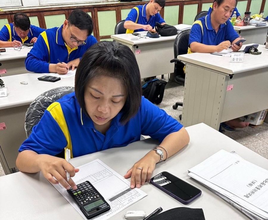 前舉重國手教職陷失業  勞動部助她續寫職涯篇章
