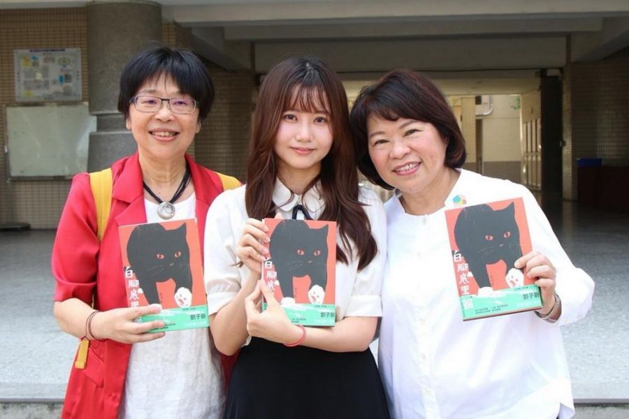 新銳怪物作家劉子新回母校分享新書 黃敏惠市長送上溫暖鼓勵