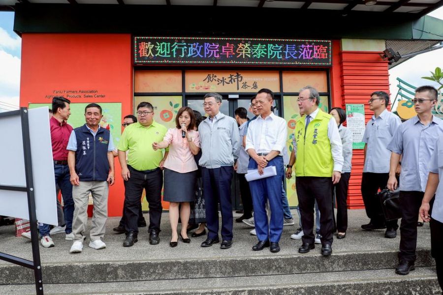 卓榮泰院長視察番路鄉農會  中央地方合力推動柿子產業升級