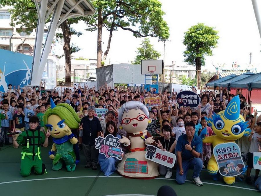 高雄有愛 通學無礙  高市教育局攜手公視推廣交通安全