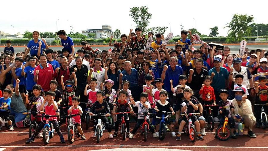 高雄全民運動嘉年華熱力登場　國防體能戰技最吸睛
