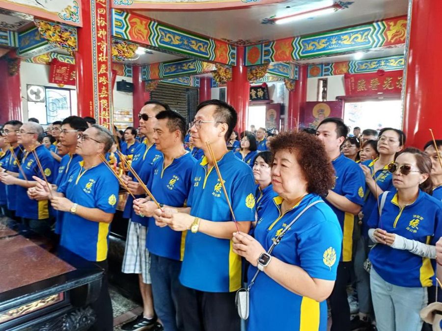 古坑濟聖宮緣濟公廟進香團 前來水上奉天宮濟公廟為花蓮光復鄉祈福