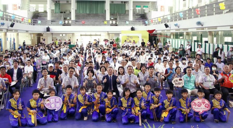 嘉市114年度語文競賽頒獎典禮  林瑞彥頒獎為選手送上鼓勵