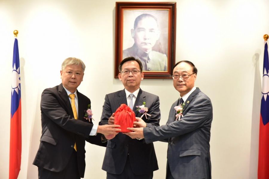 臺灣港務公司     新任董事長由周永暉博士掌舵