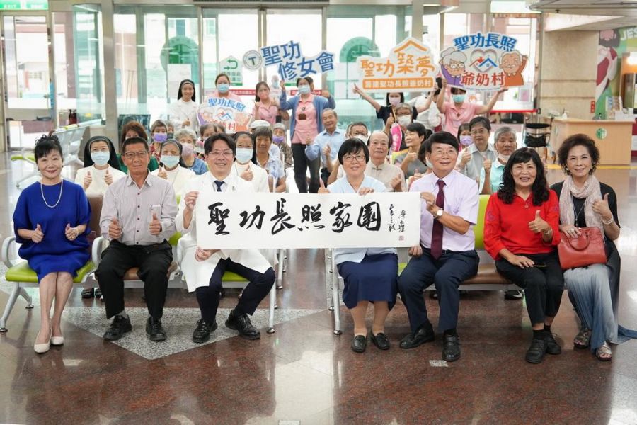 書法家揮毫行善 廖火煌大師捐70萬挺「爺奶村」