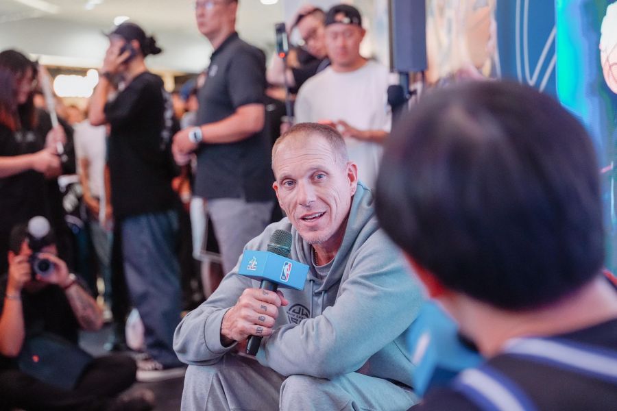 緯來 x NBA 2025-2026開季宣傳  NBA傳奇球星「白巧克力」Jason Williams快閃來台