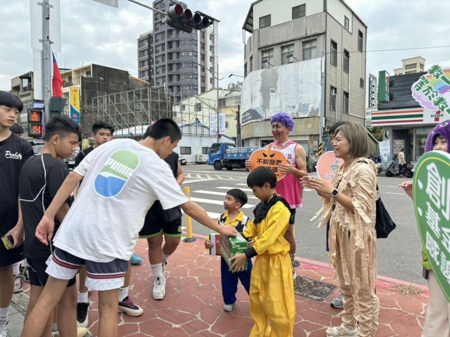 萬聖節不要糖　要用樂聲與笑容溫暖植物人