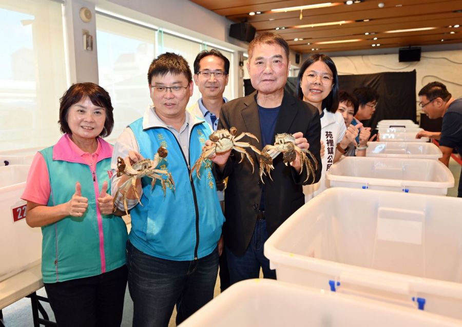 苗栗優質大閘蟹評鑑  頭屋蟹農吳克豐獲特等獎