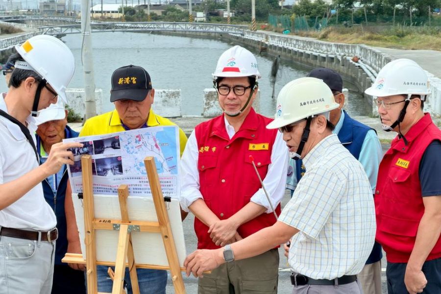 高雄嚴防鳳凰颱風     市長陳其邁視察永安排水確保防汛準備順暢