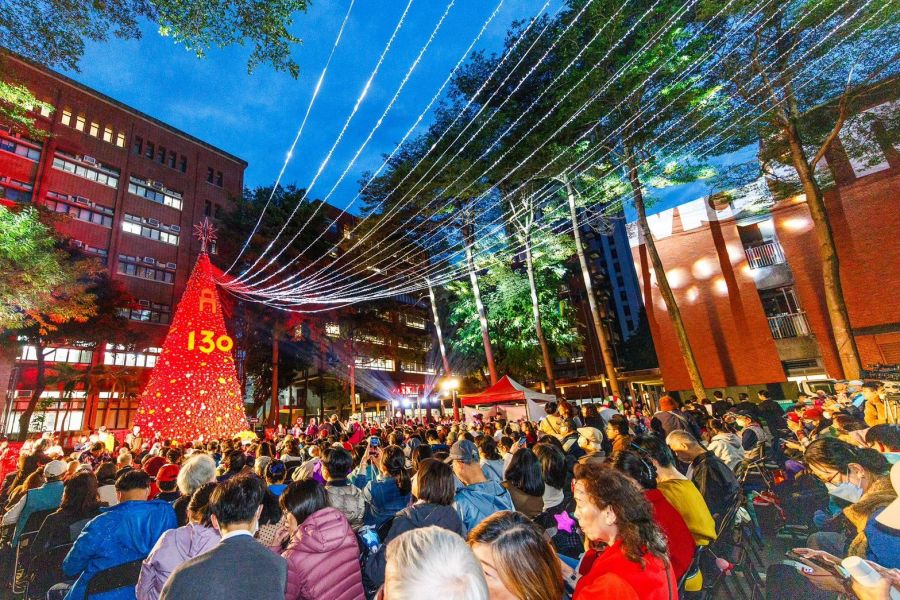 光耀歲末 星海成河  國北教大雙春金蛇聖誕樹盛典