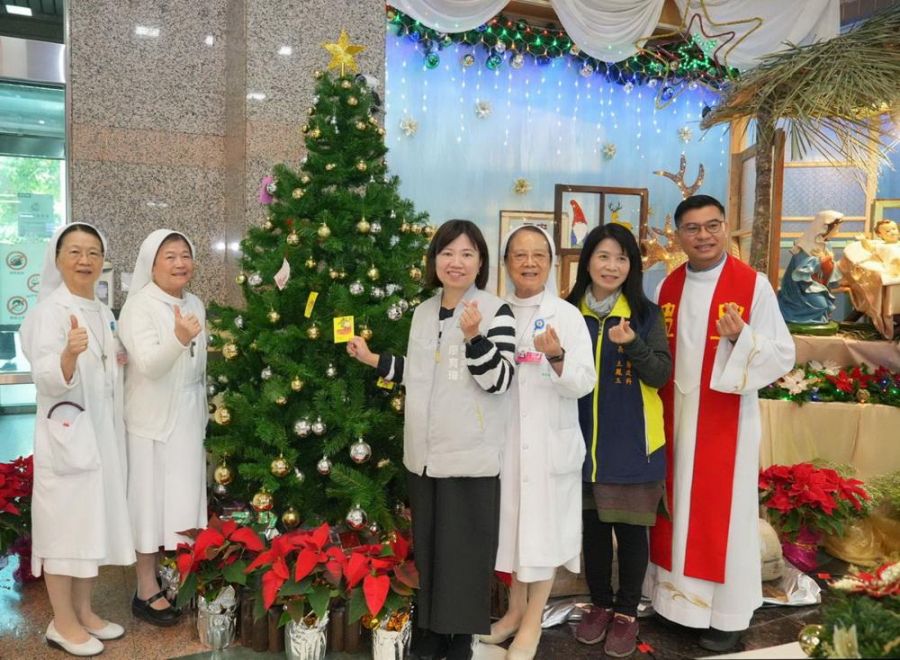 聖馬爾定醫院點亮聖誕馬槽  送上祝福與平安