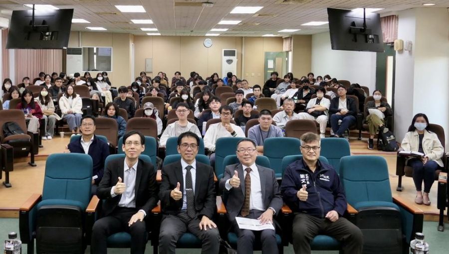 「2025南方領袖學院」林明昕政委揭打詐挑戰 法律理想受制現實