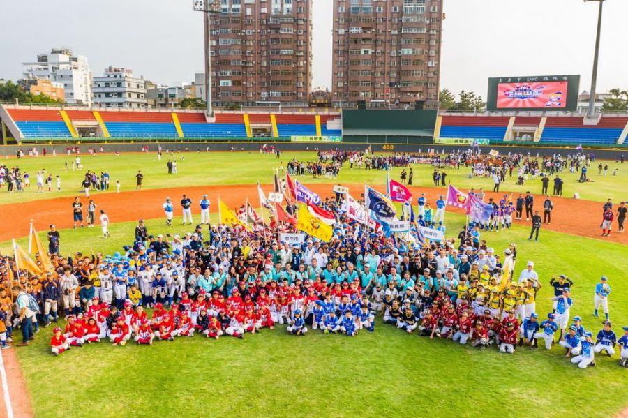 「世界冠軍的搖籃」諸羅山盃國際軟式少年棒球邀請賽開幕258支勁旅齊聚棒球原鄉