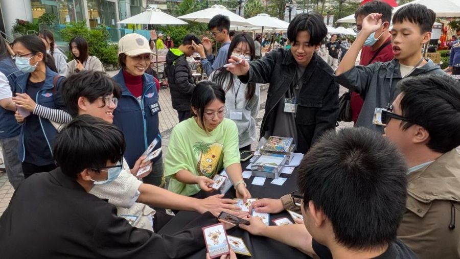 推廣交通安全 「道路生存戰」桌遊  上百人同樂競賽