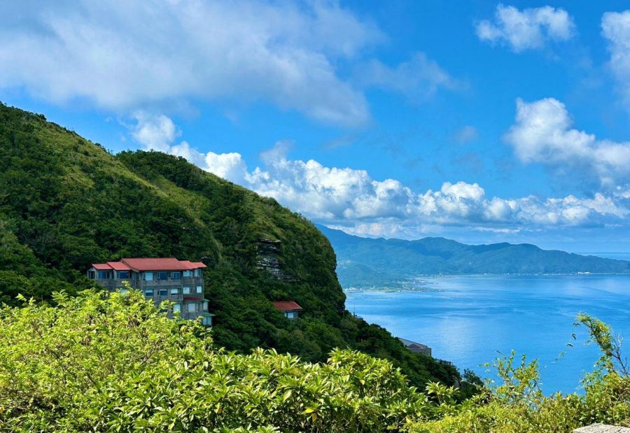 馬年看海走春秘境！靈鷲山打造「馬上有福」8大祈福點