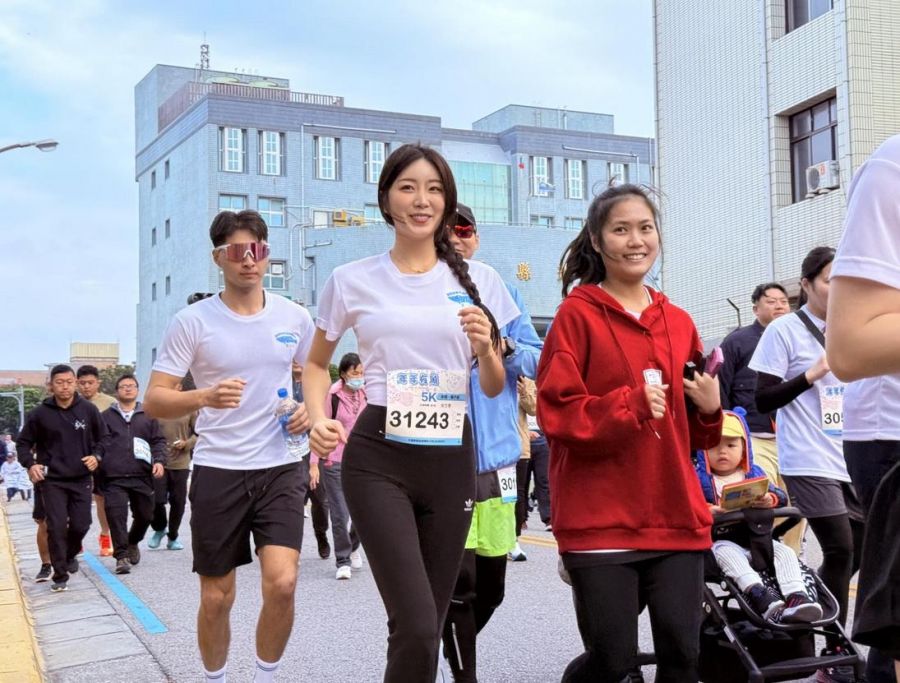 澎湖年年有魚主題路跑開跑　陳光復：打造具特色運動觀光品牌