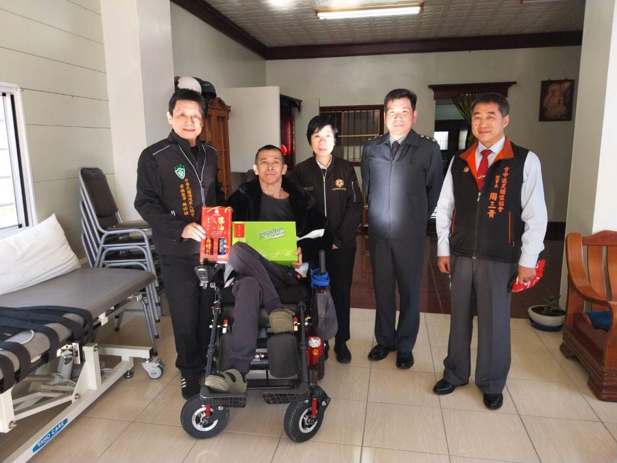 南投榮民服務處攜手軍人社團　關懷傷殘官兵迎農曆新年
