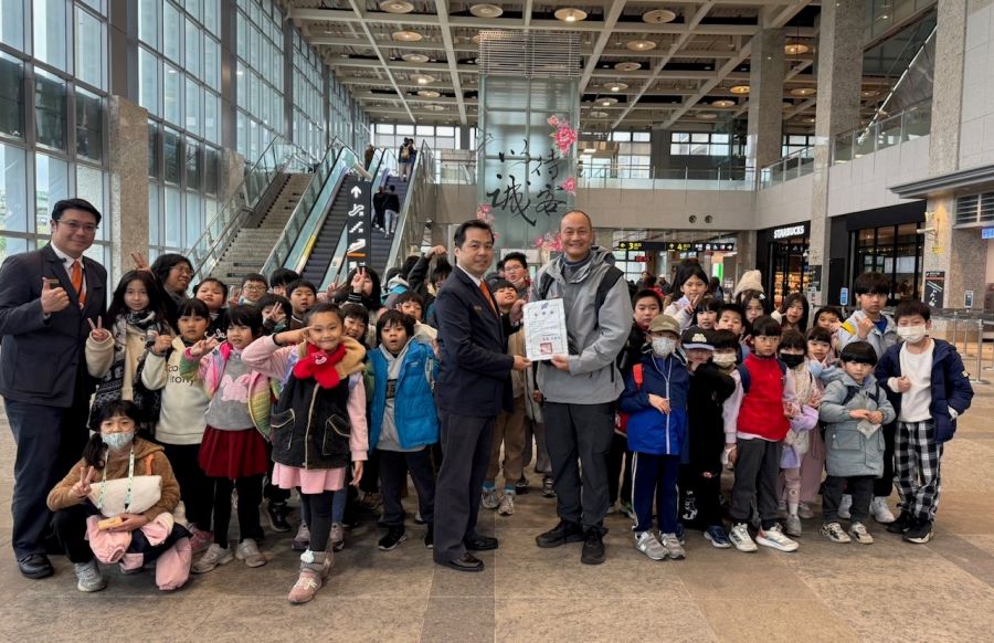 高鐵苗栗站暖心　50位師生「嘉」速快樂出遊