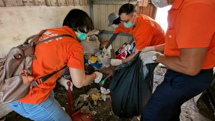 弘道寒冬助老圓夢迎春  83歲阿嬤添新衣、81歲阿公危屋煥新生