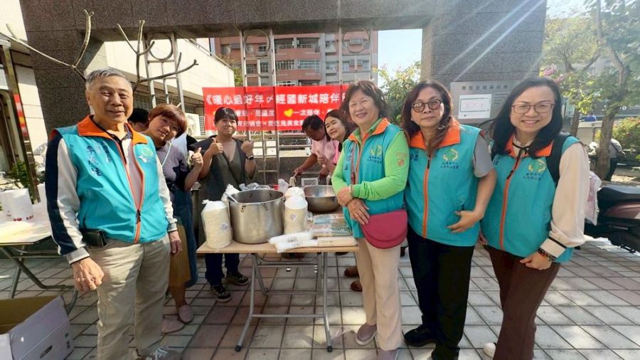 嘉義媽爸寶貝育兒協會攜手中小企業與公益團體  舉辦關懷社區長輩