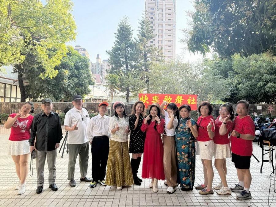 快樂歌聲社十二年如一日　新春送暖三民街友中心