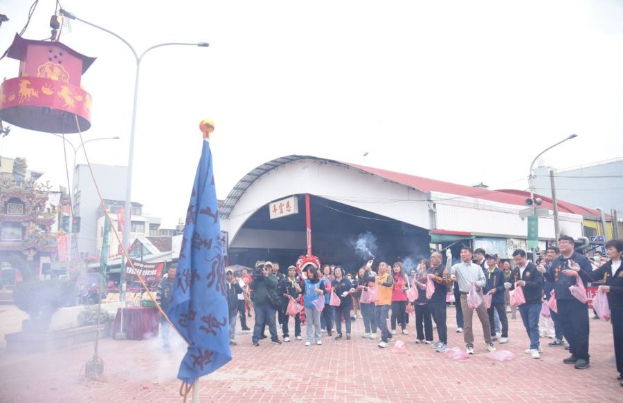 慈雲宮攻炮城、慶元宵《超級夜總會》並體驗特有民俗