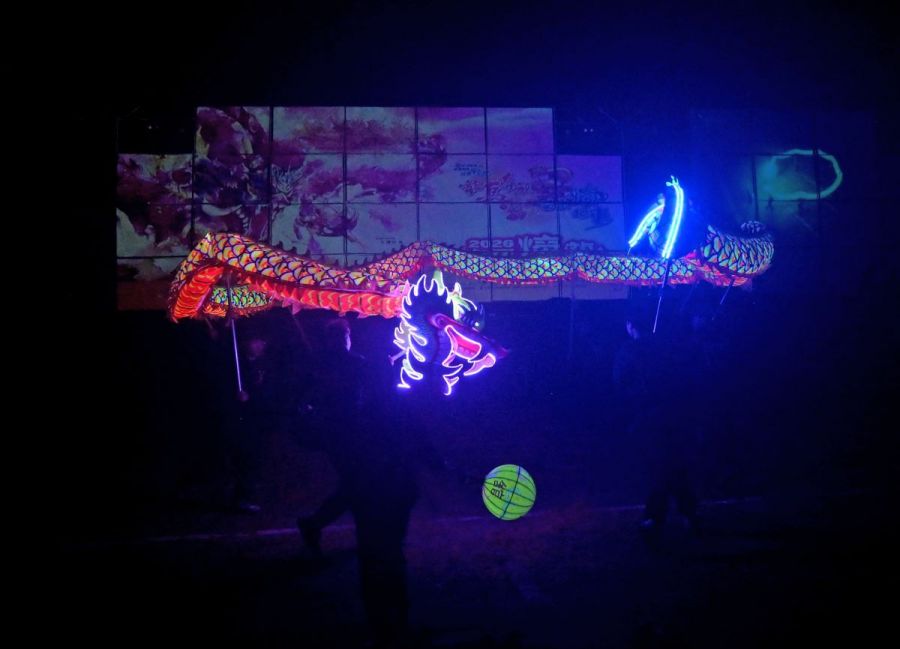 苗栗元宵火旁龍之夜　龍陣被鞭炮狂炸超震撼