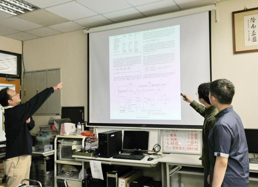 「視」不可擋  嘉大電機系師生成功研發視網膜仿生學視覺偵測器