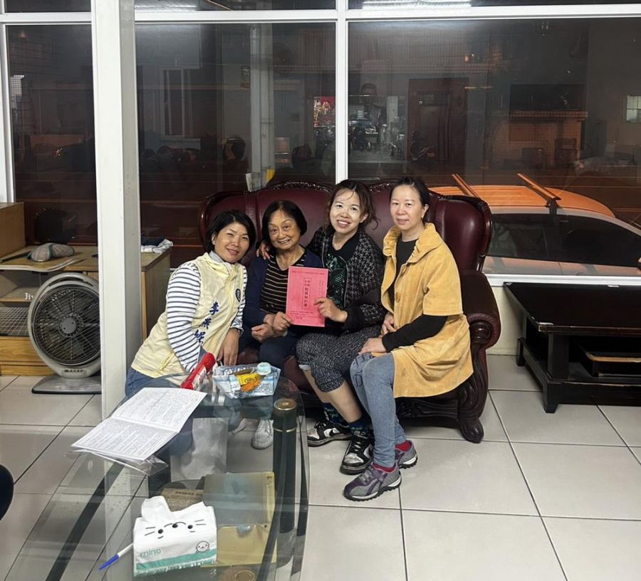 一間小平房  撐起一位阿姨的晚年  善心人士接力守護溫暖