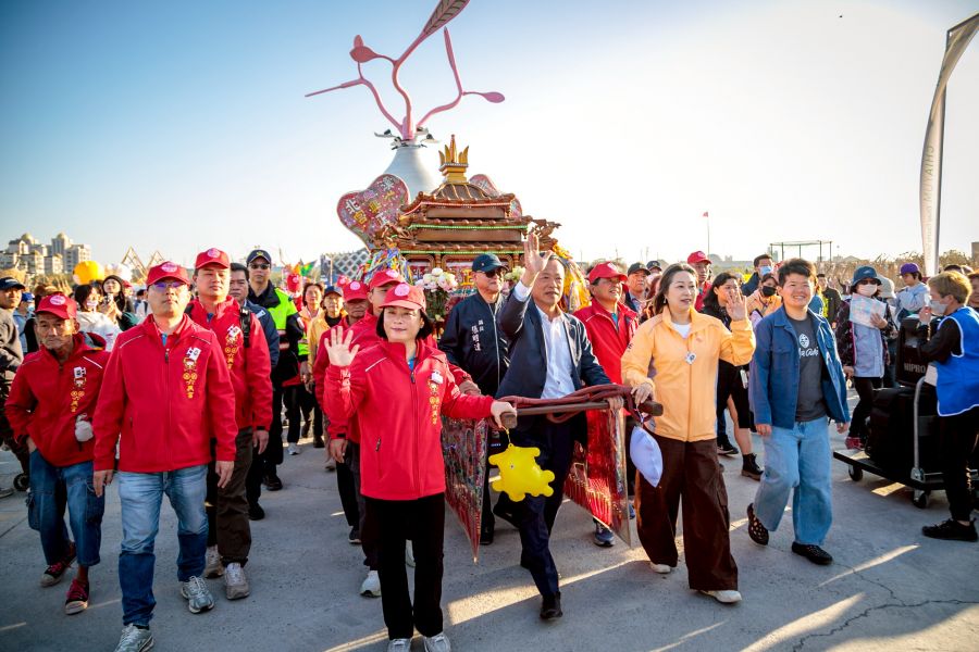 嘉義縣三大廟女神「媽祖」同框  賞2026台灣燈會燈區