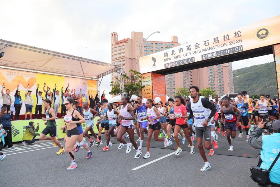 當世界跑進北海岸：萬金石馬拉松寫下台灣國際賽事新高度