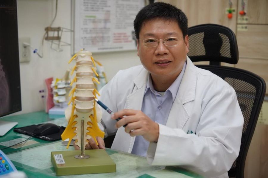 精準診斷胸椎腫瘤  助癱瘓青年重拾行動力