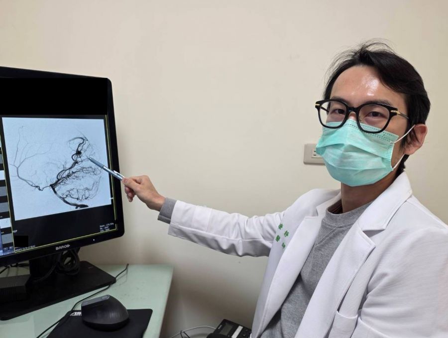 年輕女突發劇烈頭痛  檢查驚見腦內藏「先天不定時炸彈」