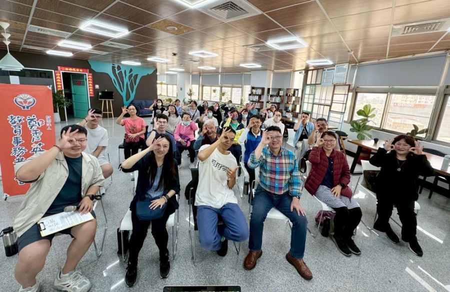 鄭秀英基金會推廣「眼睛瑜珈」打開心眼看世界，引領身心靈全面覺醒！