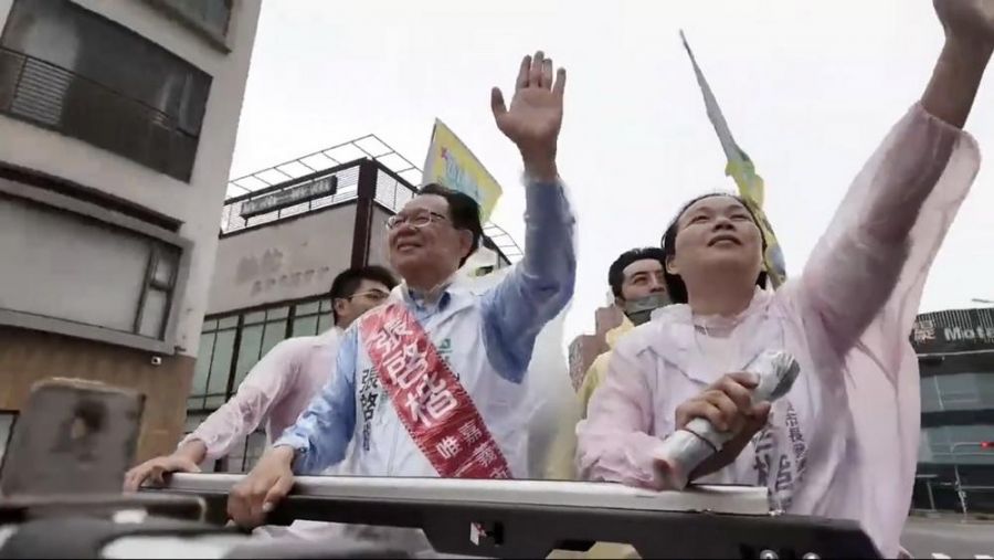 藍白整合確定人選　張啓楷冒雨謝票：延續黃敏惠施政穩健前行