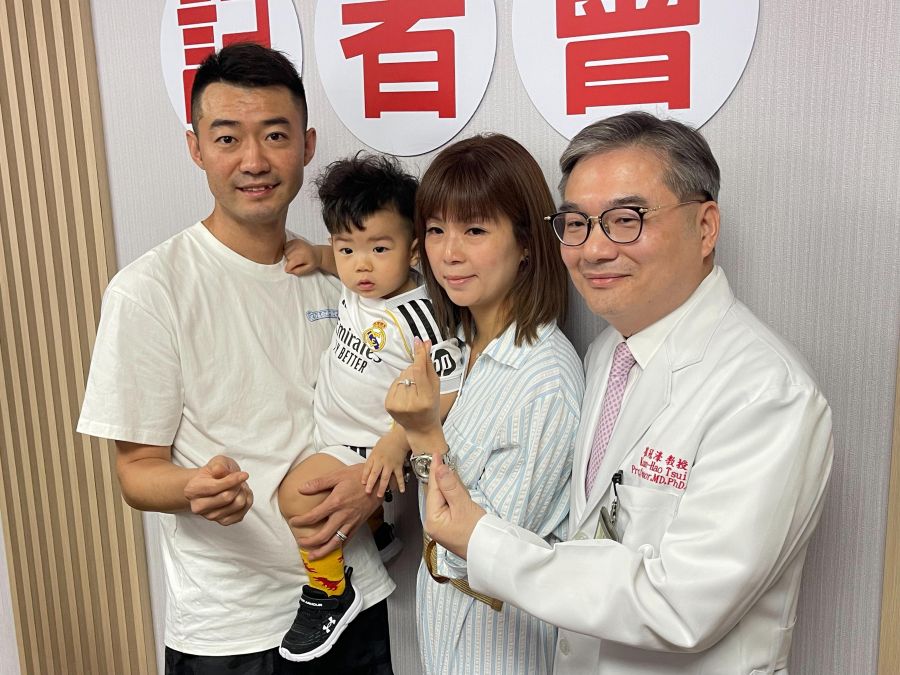 45歲高齡辛苦求子！高雄榮總「鑲嵌型胚胎」自我修復助順產健康男嬰