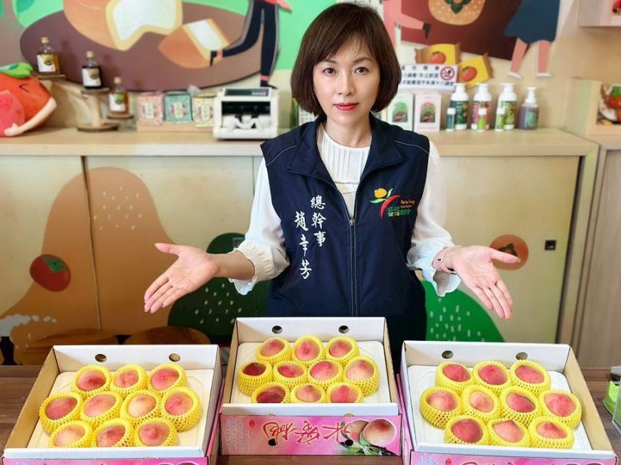 番路蜜桃魅力四射　總幹事趙幸芳:紅玉水蜜桃成採購焦點