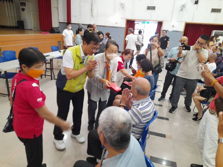 端午節前夕發慰問金！大通電子關懷彰市弱勢戶20多年不間斷