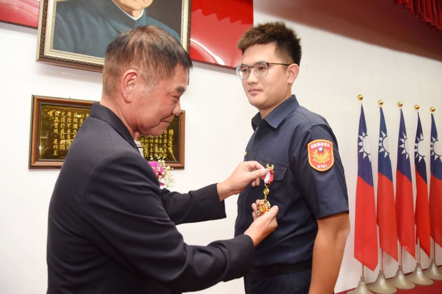 警察節慶祝大會　苗縣表揚績優官警