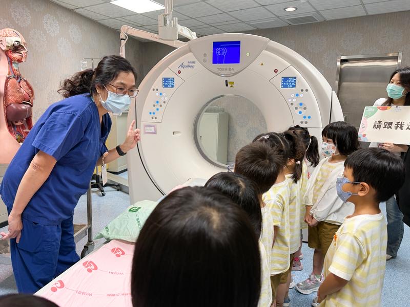 深入醫院認識醫護大小事　為恭陪伴幼兒扎根健康教育