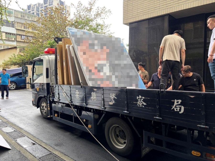 苗警破跨國名畫投資詐騙　首腦專騙同鄉、查扣逾千萬畫作