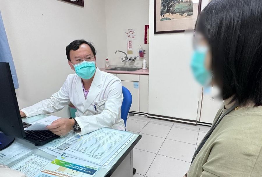 睡少、話多、衝動消費    嘉榮醫提醒可能是躁鬱症前兆